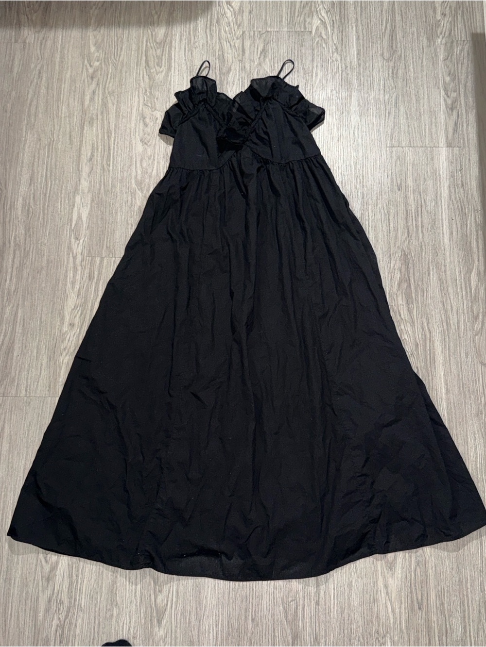 H&M Maxi Ruffle Trim Dress. Black -Size S